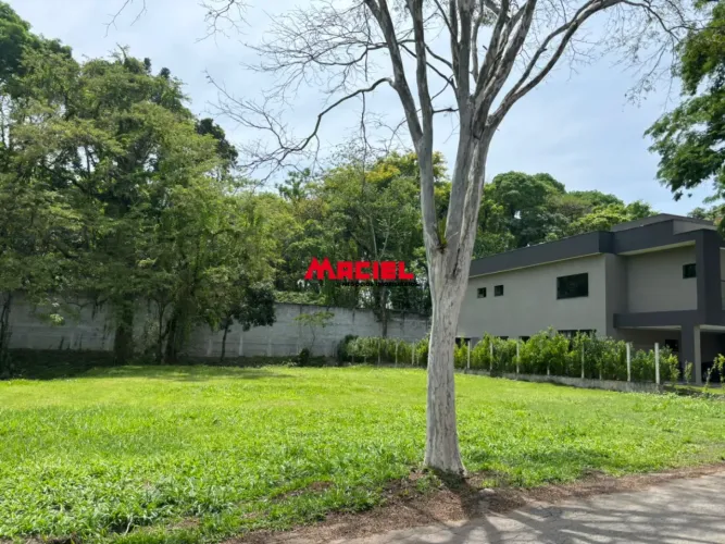 Terreno de Alto Padrão no Condomínio Terras de Santa Clara ? Jacareí/SP