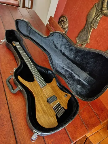 GUITARRA HEADLESS 