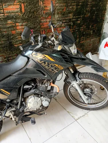 Vende se ano 2019 valor 11.000 mil