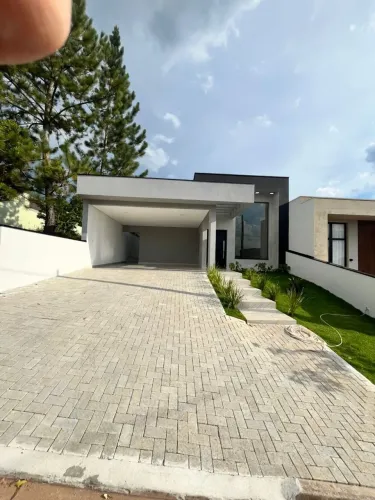 Casa Nova Condomínio Laguna