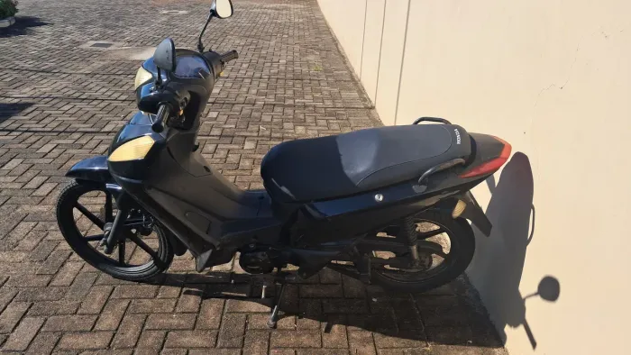 Vende se moto 49 cc