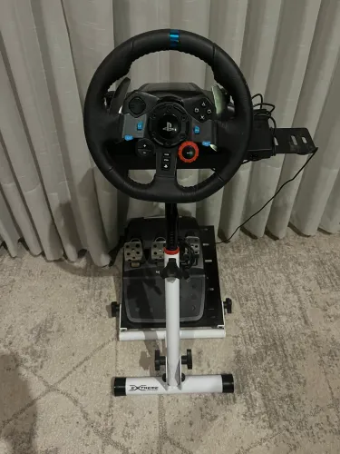 VOLANTE G29 LOGITECH * Acompanha o suporte