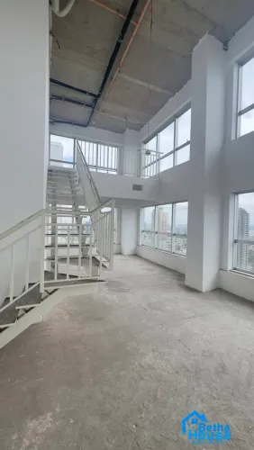 Sala comercial Duplex 82 m2 para locação em Alphaville 18 do forte