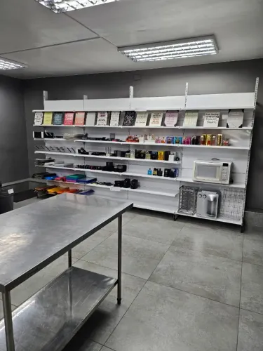 Gôndola Branca c/ 07 prateleiras
