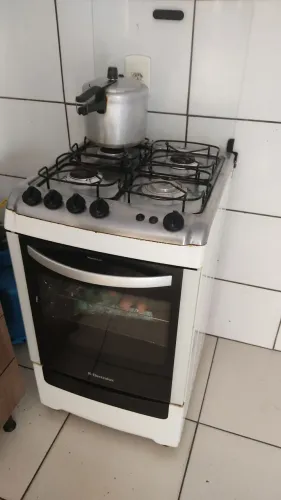 Fogão Eletrolux funcionando perfeitamente 