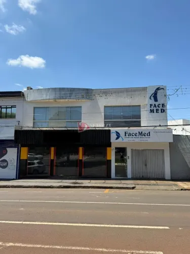 Prédio à venda em Maringá, Zona 05, com 250 m²