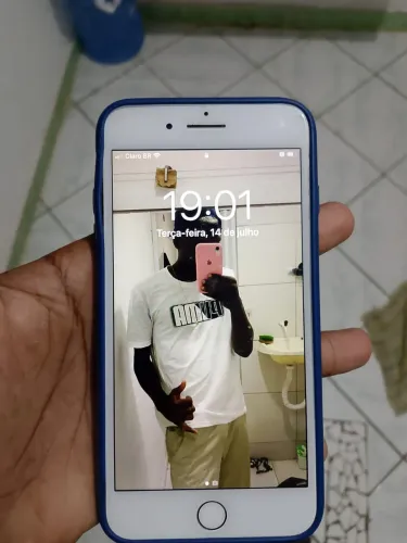 iPhone 7plus em perfeito estado pegado tudo aceito trocas e bolo