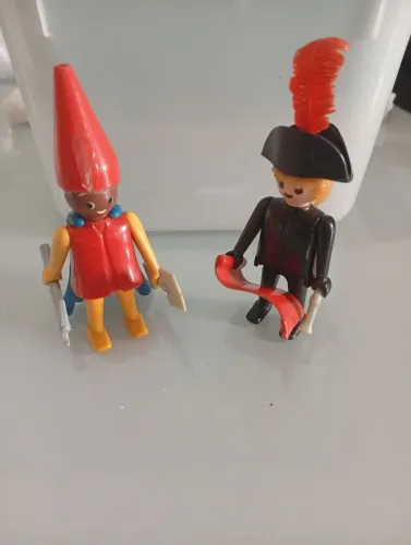 Playmobil trow anos 80*Detalhe no cabelo