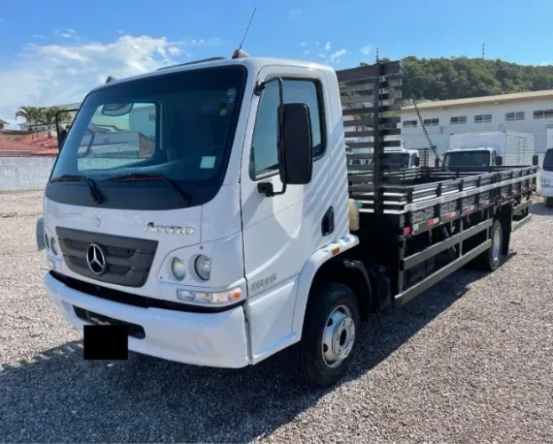Mb accelo 1016 carroceria 2020