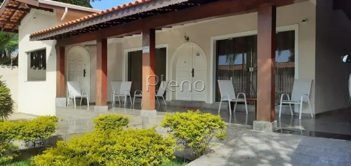 Casa à venda e para locação com 4 suítes no Parque Taquaral, Campinas.
