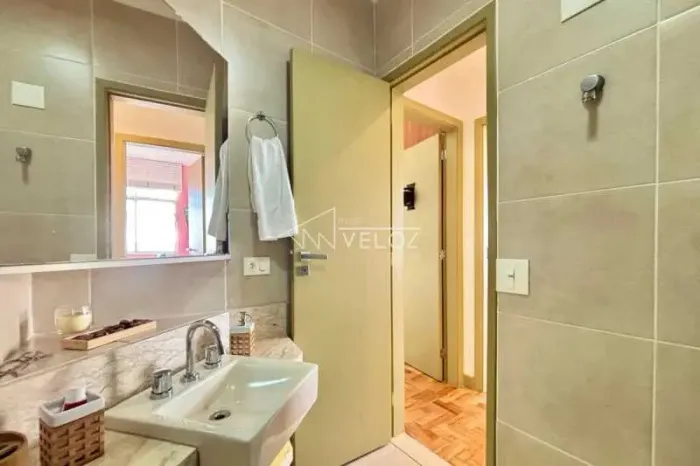 Apartamento : / Residencial / Lagoa