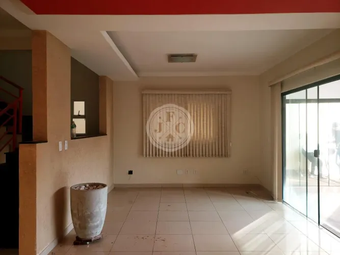 Casa em Condomínio com 4 quartos - para locação no bairro Nova Aliança