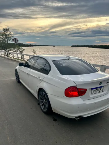 BMW 320I A 2011