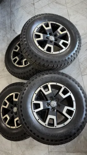 Rodas AMAROK 17 zeras. 