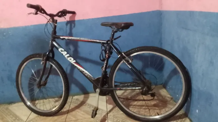 Bicicleta Caloi semi nova aro 26 de alumínio top faço entrega grátis