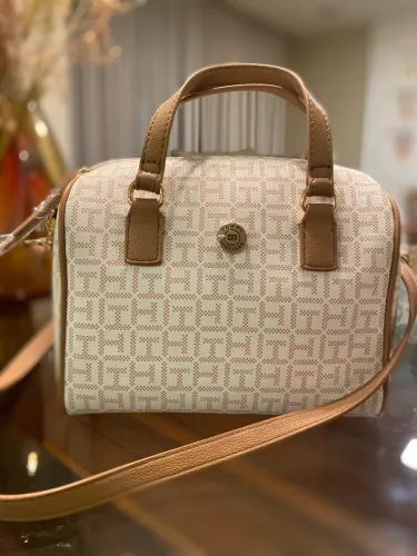 Bolsa Tommy Hilfiger CROSSBODY E BAU NOVA ORIGINAL