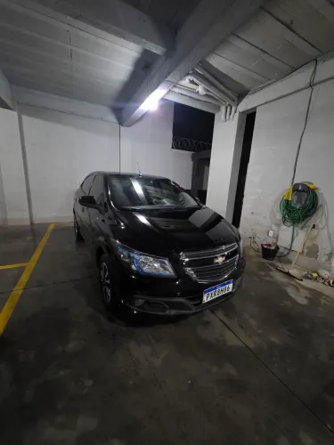 Chevrolet Onix Hatch LTZ 1.4 8V Flex Power Aut. 4P 2016