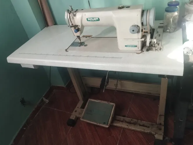Vendo máquina de costura reta industrial