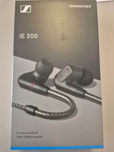 Fone de ouvido Sennheiser IE200