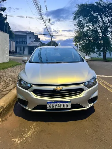 Chevrolet Onix Hatch LT 1.0 8V Flex Mec. 4P 2018