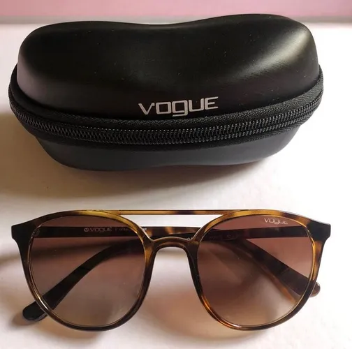 Óculos Vogue