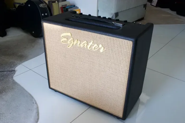Amplificador Egnater Tweaker 40w Combo Valvulado Timbre Customizável 