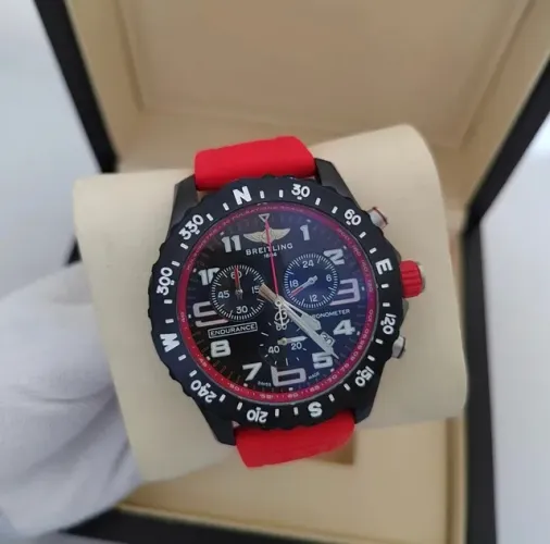 Relógio Breitling Endurance Pro