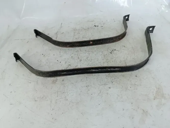 Par de cintas fixação do tanque VW Gol G4 06-09 