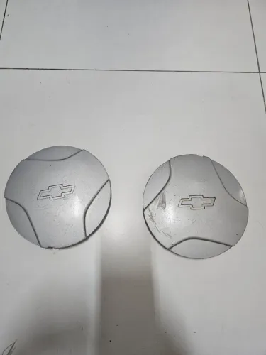 Corsa Windows  calota central roda ferro aro 13 original gm