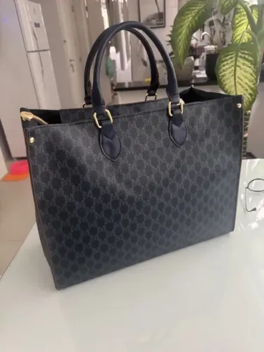 Bolsa de couro Monograma