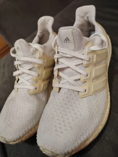 Tênis Adidas Ultraboost
