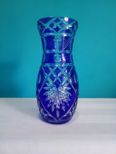 Belíssimo vaso cristal doublé tcheca azul cobalto