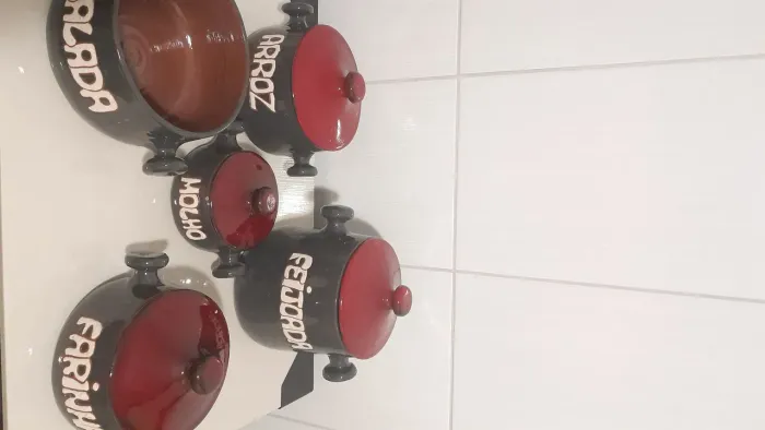 Panelas para decorar espaço gourmet