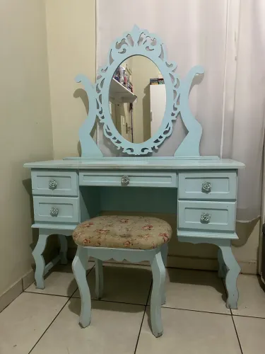 Penteadeira princesa em madeira - vintage