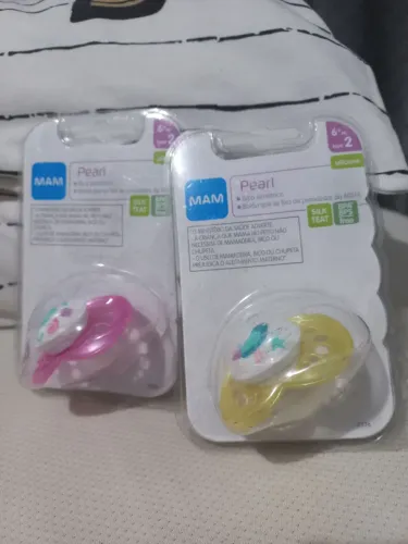 3 e Chupetas Mam Air Night e Pearl - Novas