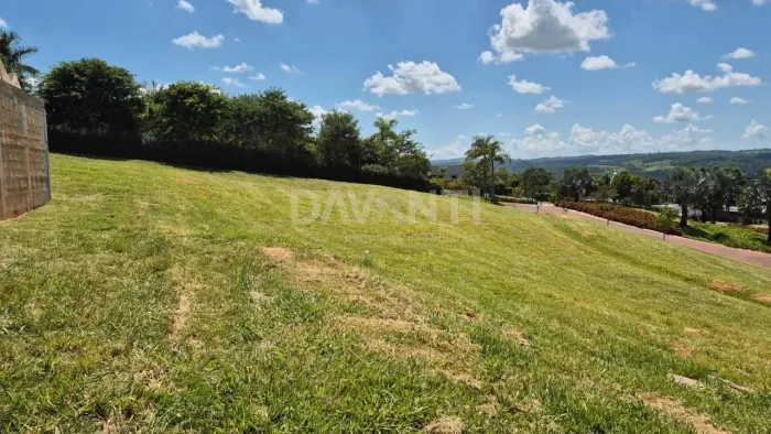 Terreno à venda no Condomínio Entre Verdes em Campinas na Davanti Imóveis.