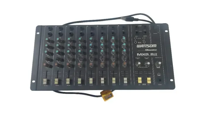 Mesa de Som Wattsom MXS 811 - Profissional, 8 Canais, Em Perfeito Estado!