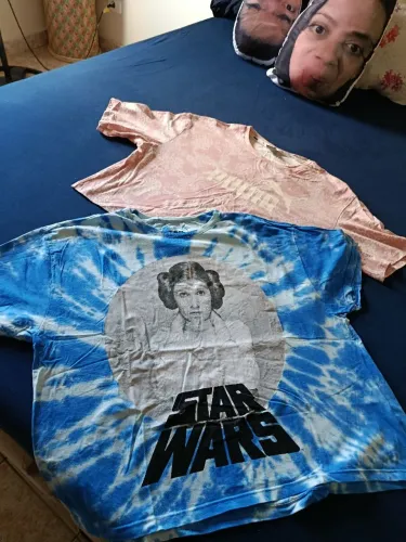 Camiseta Star Wars Tie-Dye e Blusa Rosa