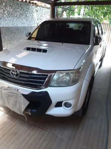 Toyota Hilux CD SRV D4-d 4X4 3.0 TDI Diesel AUT 2015