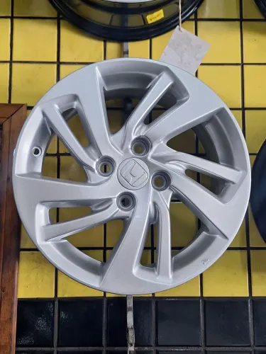 Rodas 15 Honda Fit City Civic original seminovas