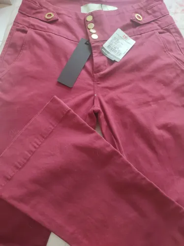 Calça flare nova Lado Avesso