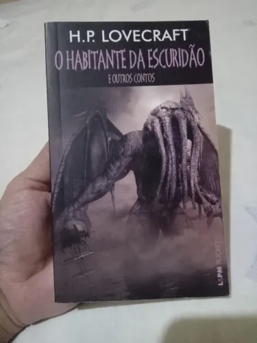 Livro de bolso O Habitante da Escuridão - H.P. Lovecraft editora l&PM pocket