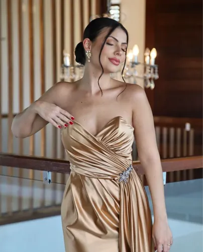 Vestido Jaque Dourado - Elegância e Sofisticação!