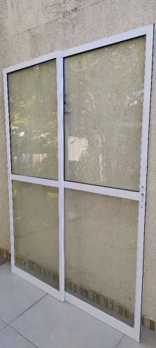 Porta Sacada de Alumínio Completa/1,57×2,36