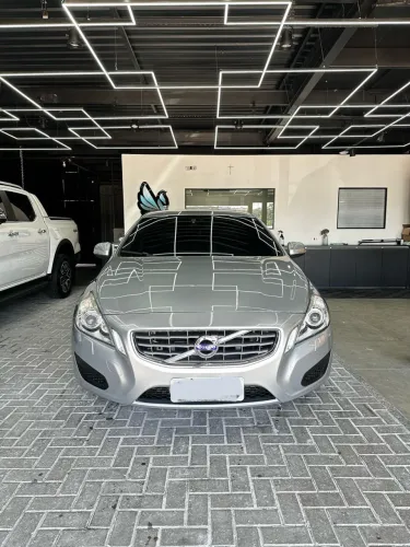 Volvo S60 T-5 2.0 240cv 4P 2012