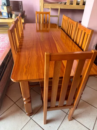 Mesa 8 cadeiras Macacaúba pernas torneadas nova