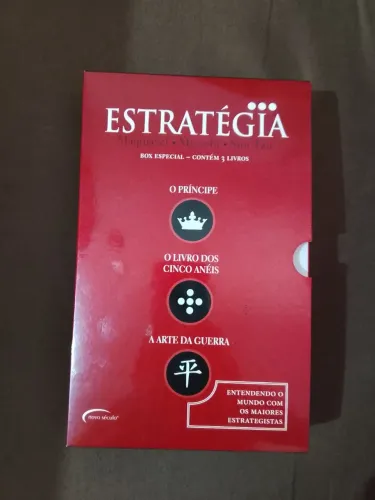 Livros Box com 3 livros Estratégia