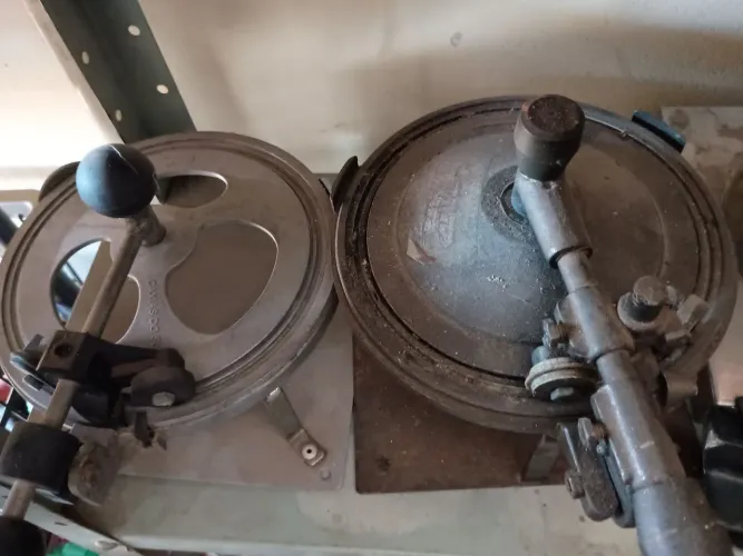 Máquina de fechamento de marmitex