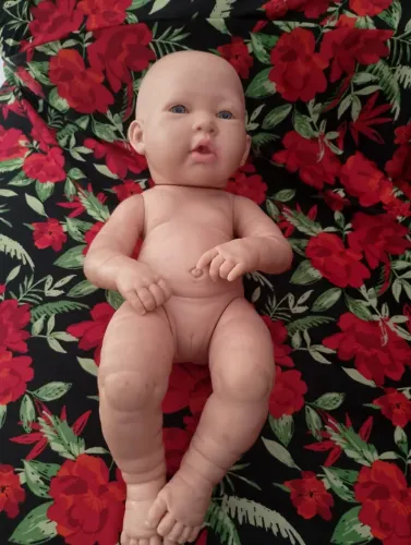 Boneca berenguer realista