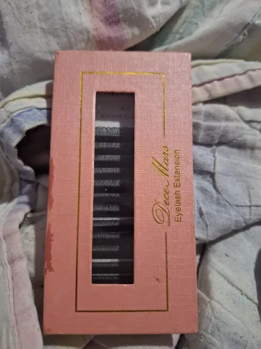 Vendo essa caixa de cilios fio a fio da decemars eyelash extension 4d